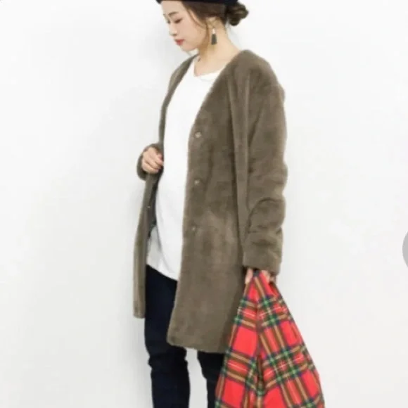 niko and.. Faux Fur long teddy bear coat brown oversized collarless size L EUC - Picture 5 of 11